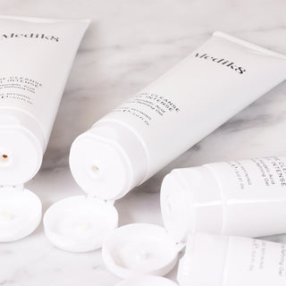 Medik8 Pore Cleanse Gel Intense 150ml tubes op marmer