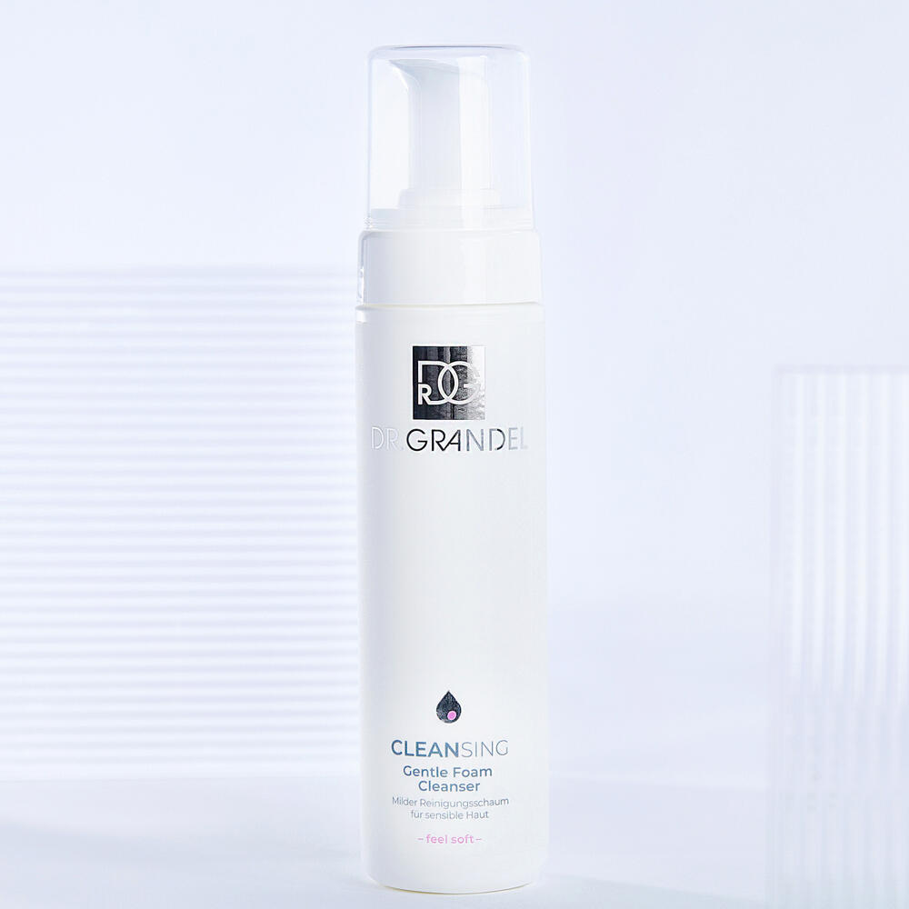 Dr. Grandel Gentle Foam Cleanser texture due