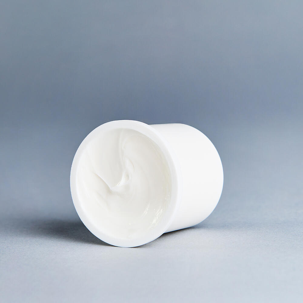 Dr. Grandel Hyaluron Refill Cream texture