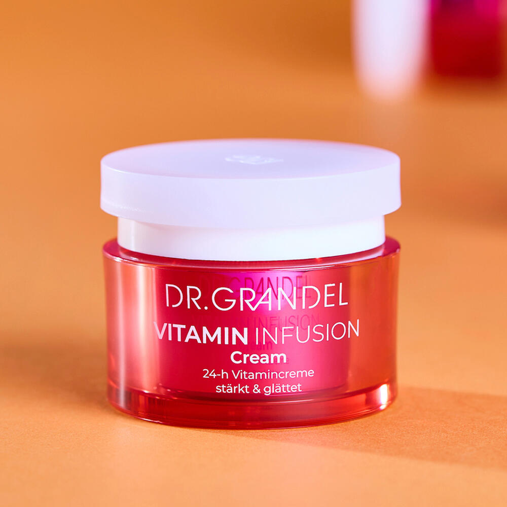Dr. Grandel Vitamin Infusion Cream texture