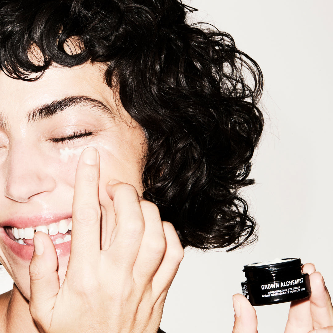 Grown Alchemist Regenerating Eye Cream ambiente