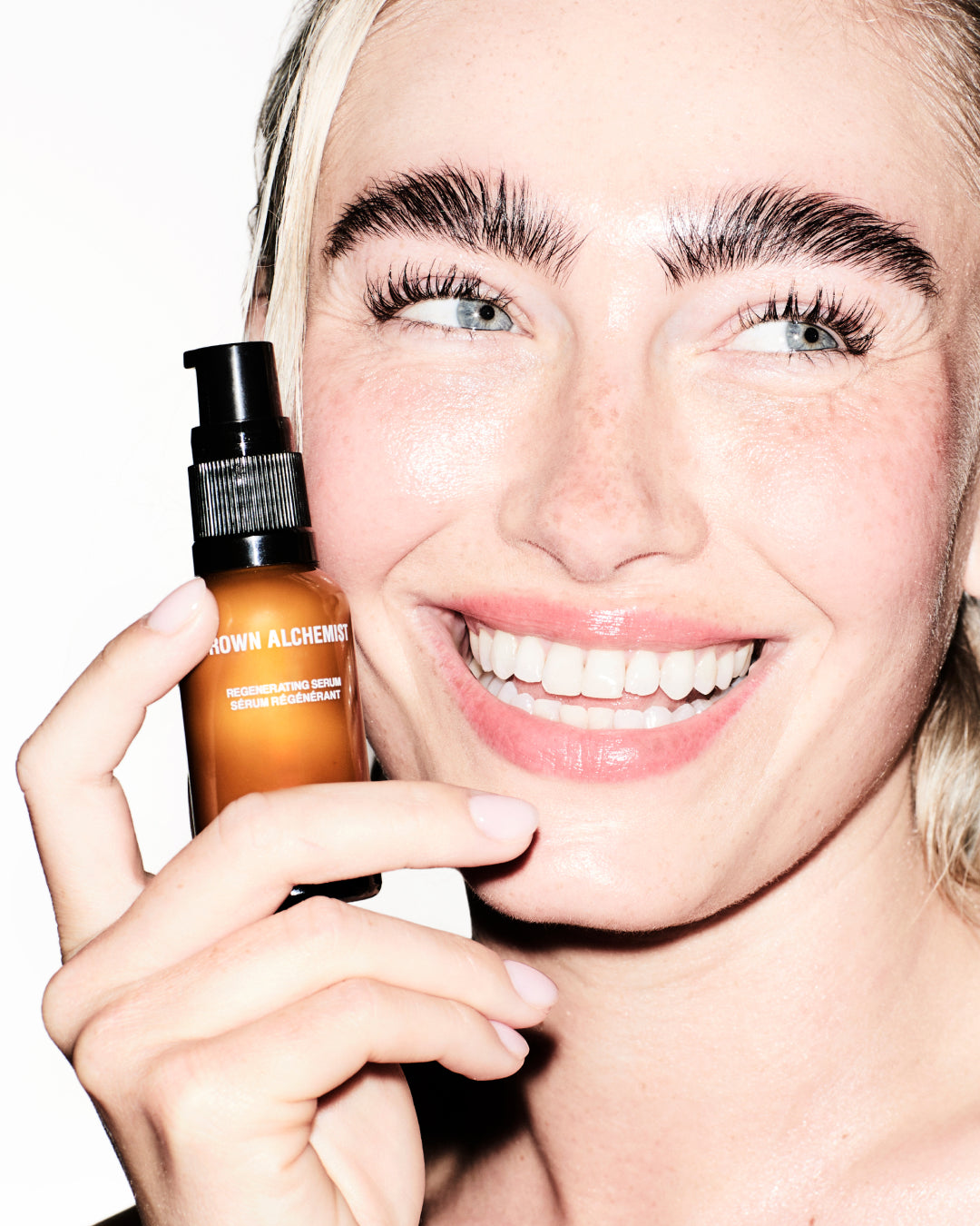Grown Alchemist Regenerating Serum ambiente