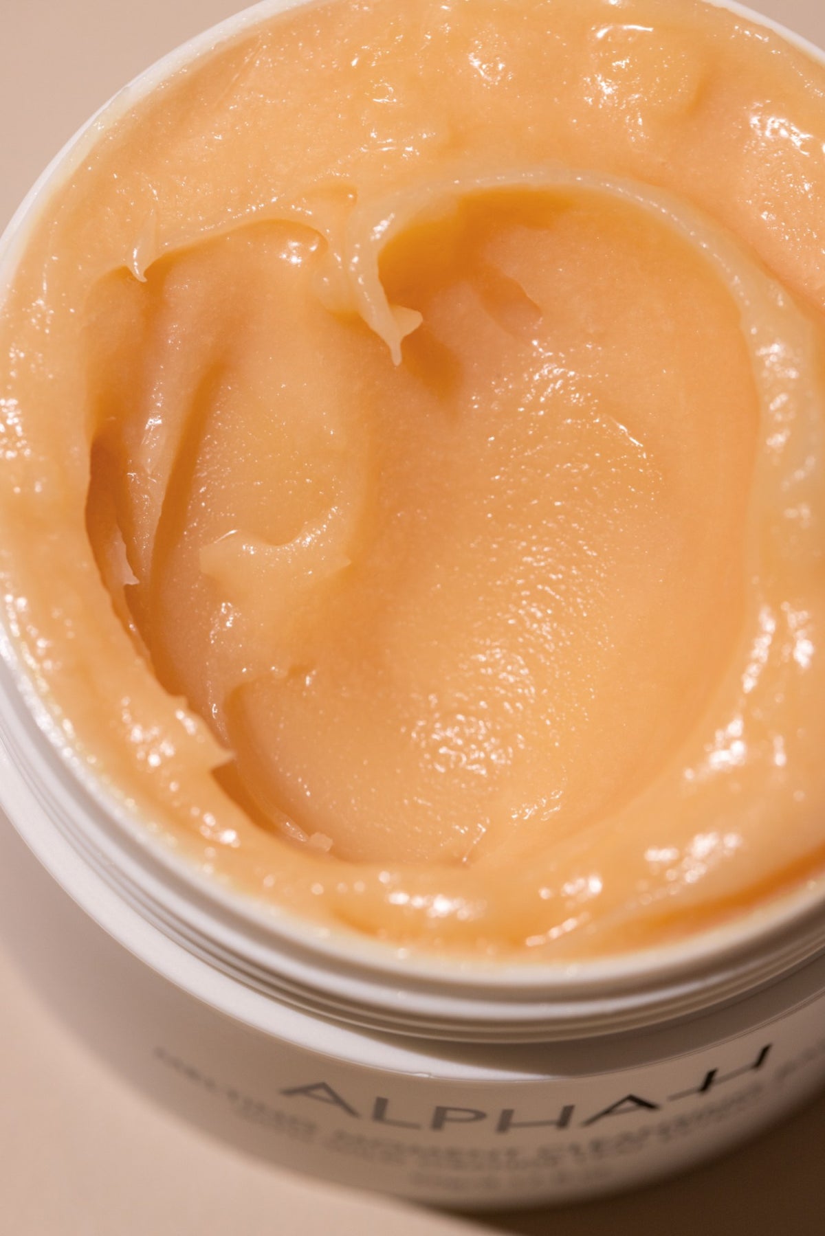 Alpha-H Melting Moment Cleansing Balm texture del balsamo