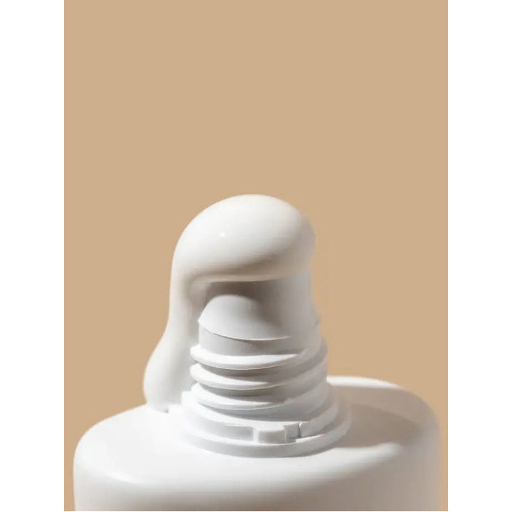 Alpha-H Daily Essential Moisturiser SPF50 smudge