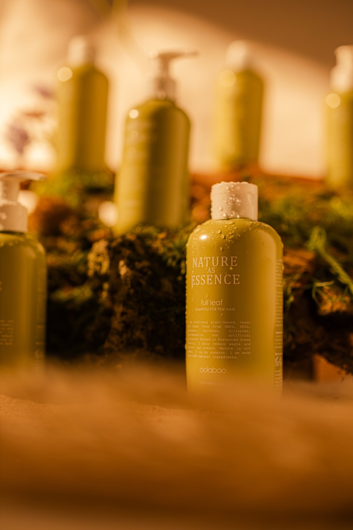Oolaboo Nature As Essence Full Leaf Shampoo op mos