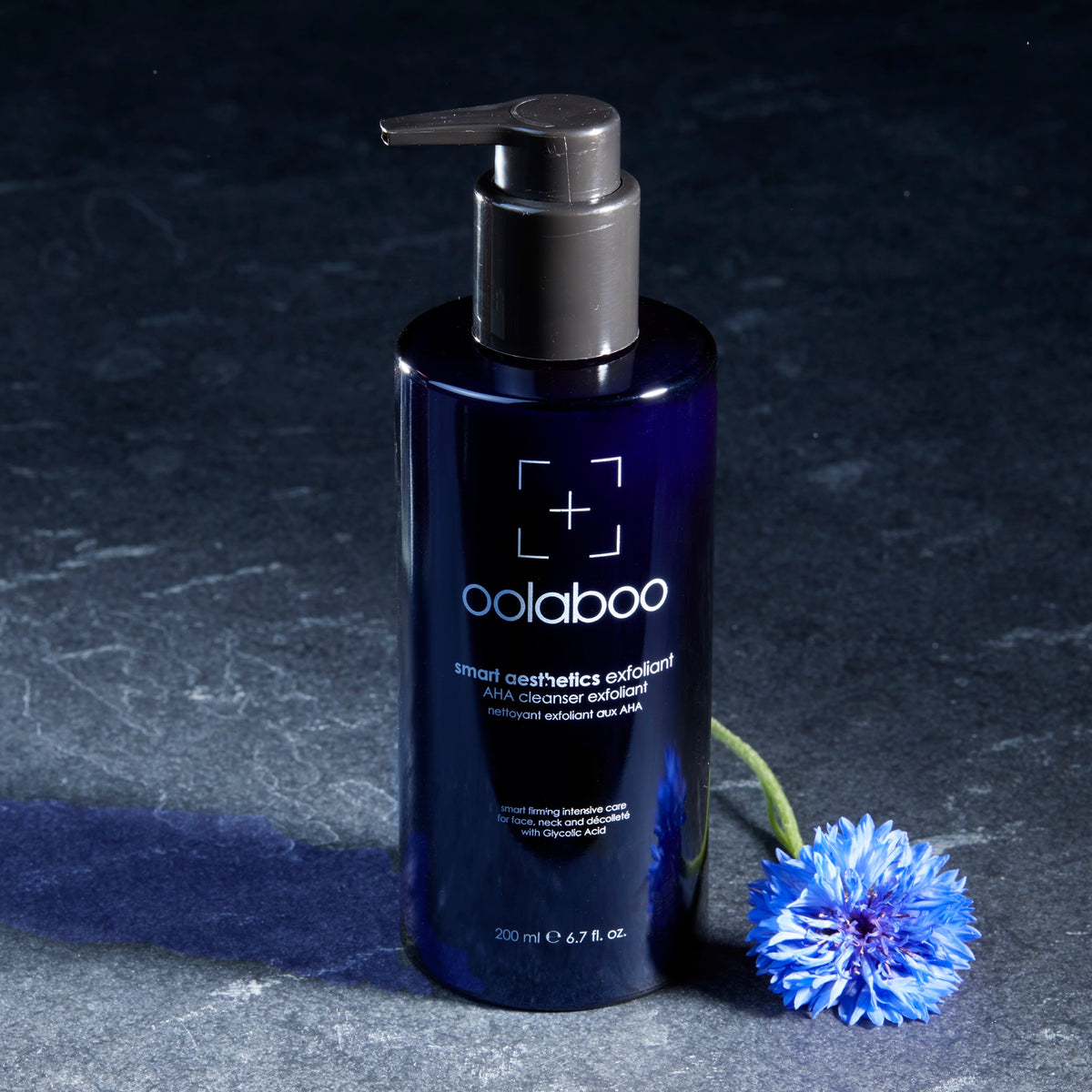 Oolaboo Smart Aesthetics Cleanser Exfoliant 200 ml con fiordaliso