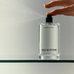 Salt & Stone Body Mist Bergamot & Hinoki 100ml flacon wordt gespoten